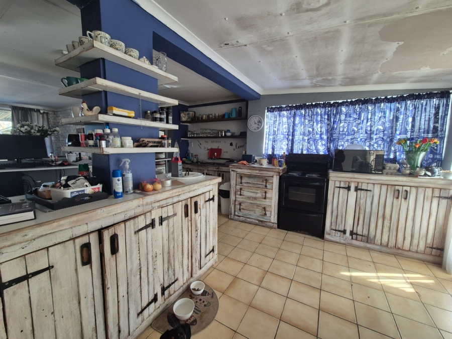 6 Bedroom Property for Sale in Oranjeville Free State